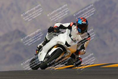 media/Oct-03-2022-Moto Forza (Mon) [[5f077a3730]]/Intermediate Group/Session 4 (Turn 9)/